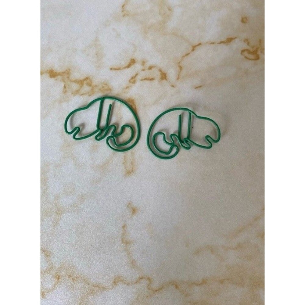 2 Chameleon green paper clips